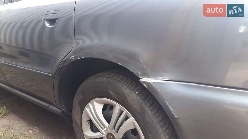 Седан Audi A4 1995 в Житомире