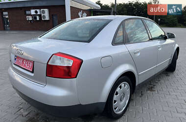 Седан Audi A4 2002 в 