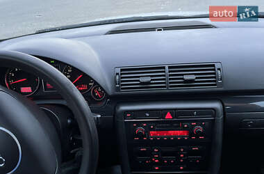 Седан Audi A4 2002 в 