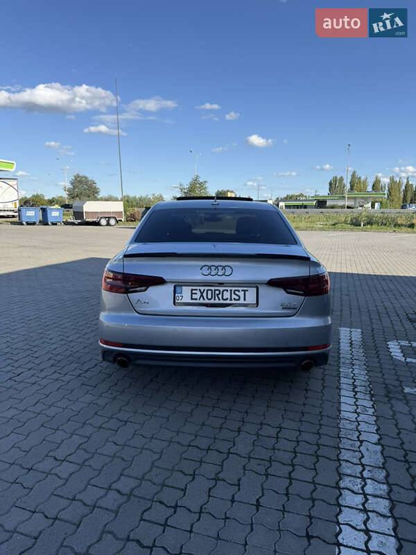 Седан Audi A4 2018 в Ужгороде