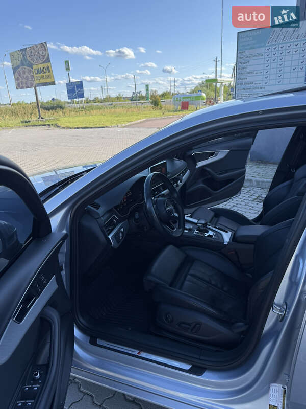 Седан Audi A4 2018 в Ужгороде