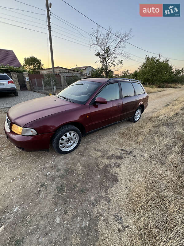 Универсал Audi A4 1998 в Одессе фото 2 Универсал Audi A4 1998 в Одессе