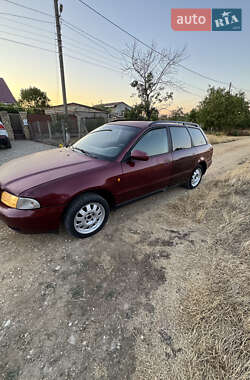 Универсал Audi A4 1998 в 