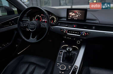 Седан Audi A4 2017 в 
