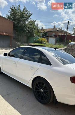 Седан Audi A4 2015 в 