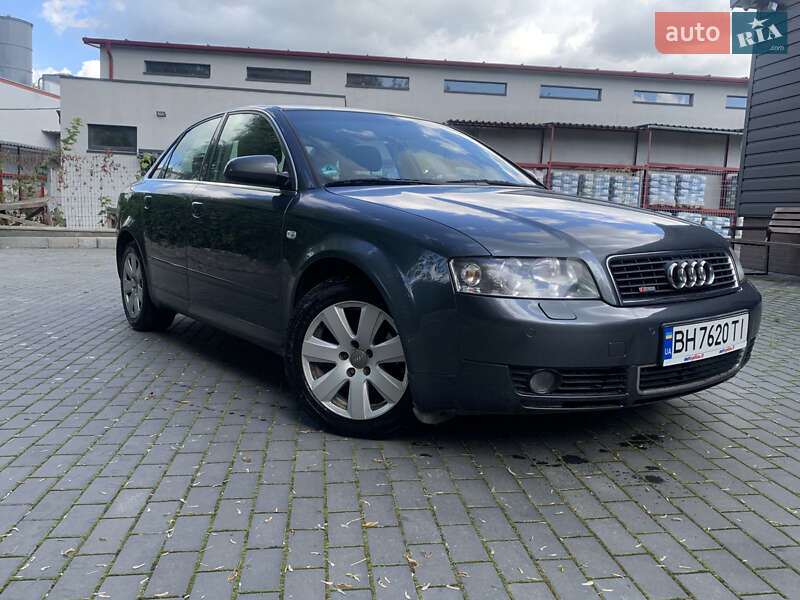 Седан Audi A4 2002 в Ровно