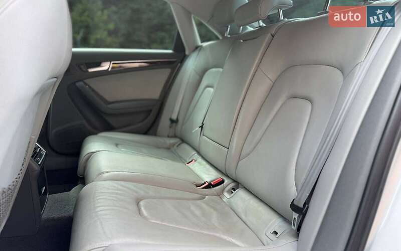 Седан Audi A4 2013 в Черновцах