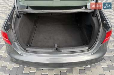 Седан Audi A4 2016 в 