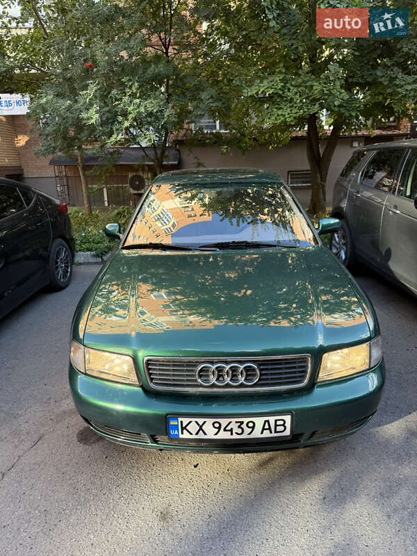 Седан Audi A4 1997 в Харкові