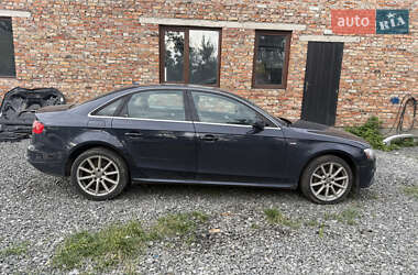 Седан Audi A4 2015 в 