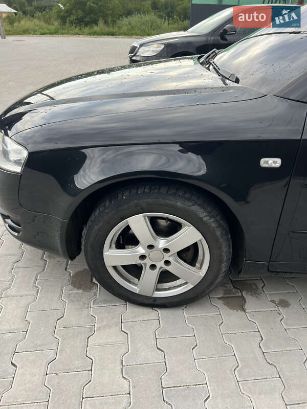 Седан Audi A4 2005 в Косове