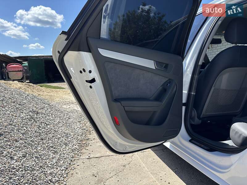 Универсал Audi A4 2015 в Новомосковске