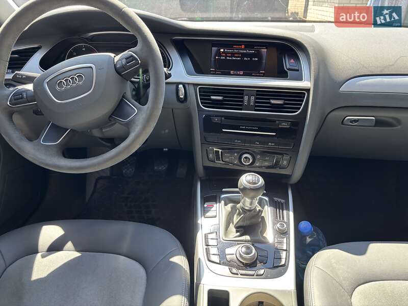 Универсал Audi A4 2015 в Новомосковске