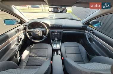 Седан Audi A4 2000 в 