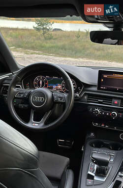 Универсал Audi A4 2017 в 