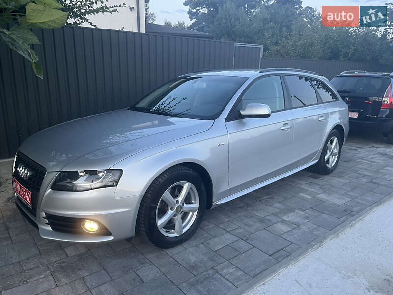 Универсал Audi A4 2011 в Киеве