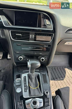 Седан Audi A4 2015 в 