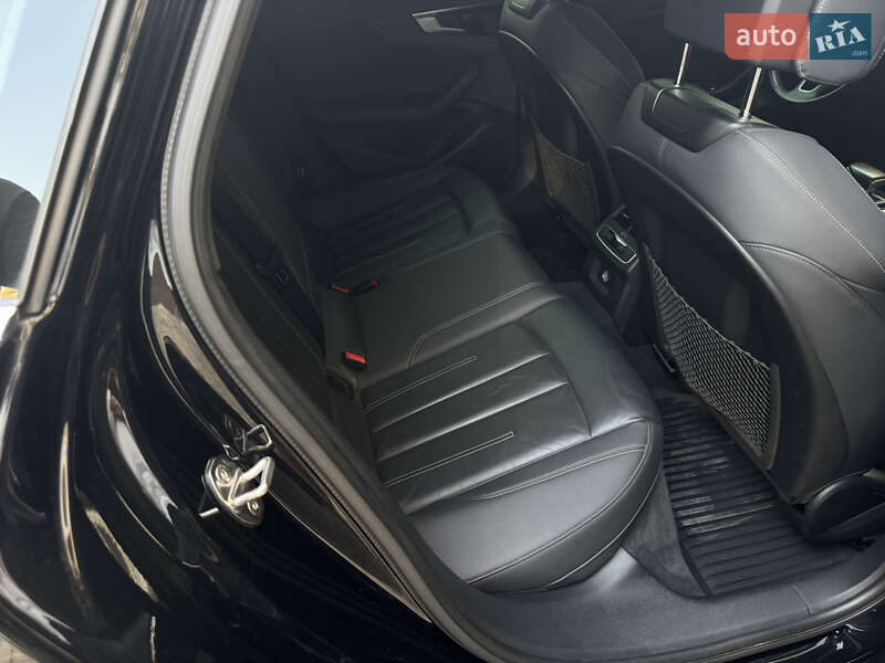 Седан Audi A4 2020 в Одессе