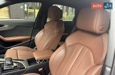 Седан Audi A4 2020 в 