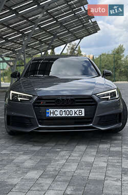 Седан Audi A4 2017 в 