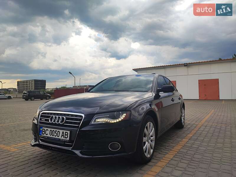 Седан Audi A4 2011 в 