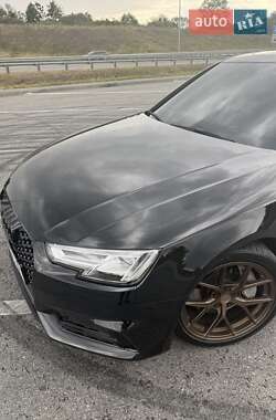 Седан Audi A4 2016 в 