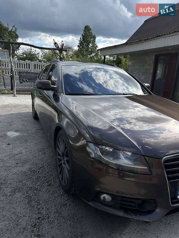 Универсал Audi A4 2011 в Нетешине фото 3 Универсал Audi A4 2011 в Нетешине