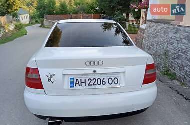 Седан Audi A4 1997 в 