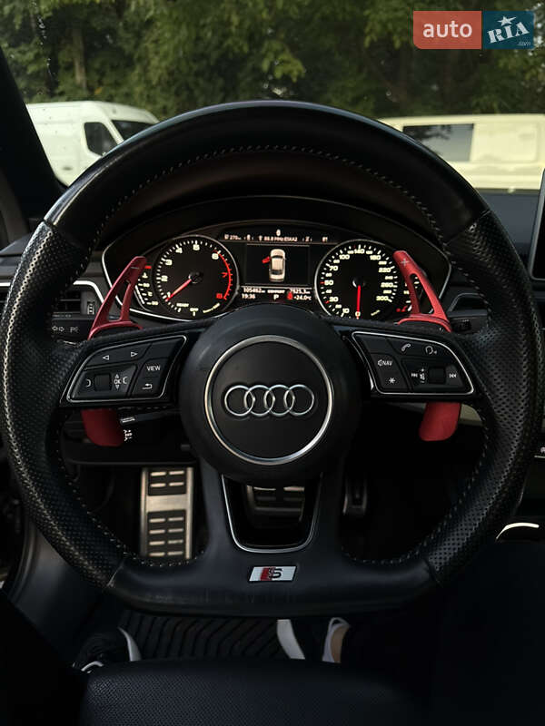 Седан Audi A4 2017 в Львове