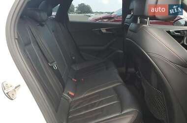 Седан Audi A4 2018 в 