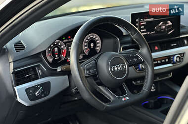 Седан Audi A4 2020 в 