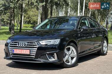 Седан Audi A4 2019 в 