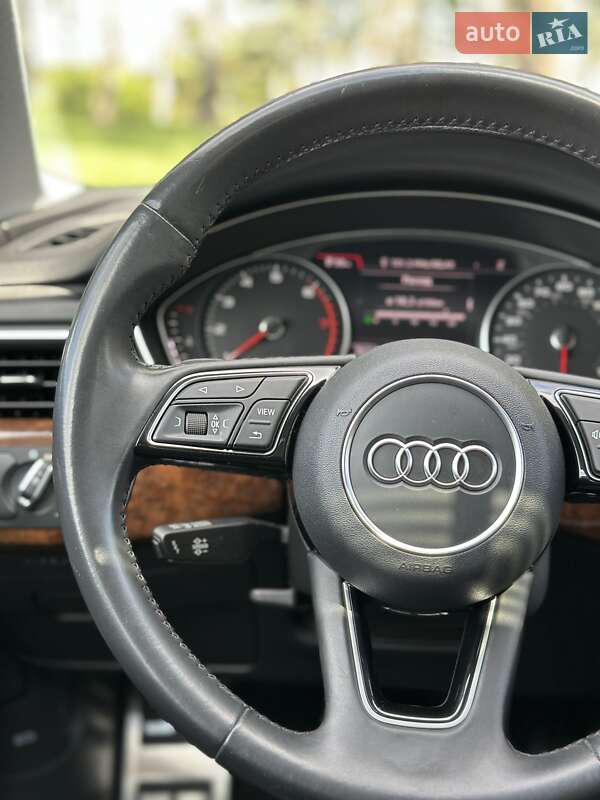 Седан Audi A4 2019 в Киеве