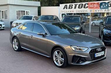 Седан Audi A4 2021 в 