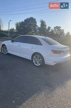 Седан Audi A4 2016 в Киеве