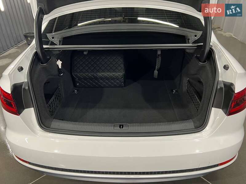 Седан Audi A4 2016 в Днепре фото 28 Седан Audi A4 2016 в Днепре