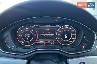 Универсал Audi A4 2017 в 
