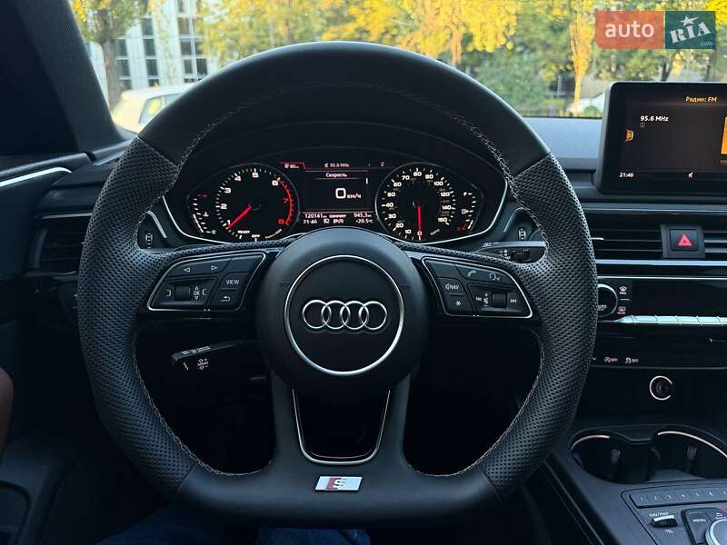 Седан Audi A4 2017 в Киеве