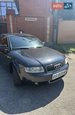Седан Audi A4 2000 в 