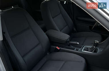 Седан Audi A4 2004 в 