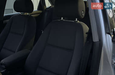 Седан Audi A4 2004 в 