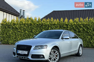 Седан Audi A4 2010 в Стрию