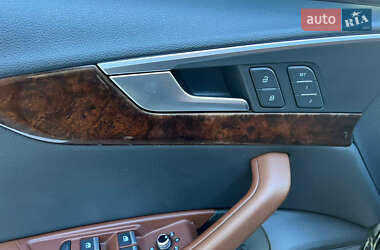 Седан Audi A4 2019 в 