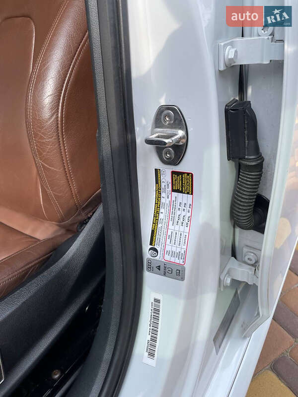 Седан Audi A4 2014 в Броварах