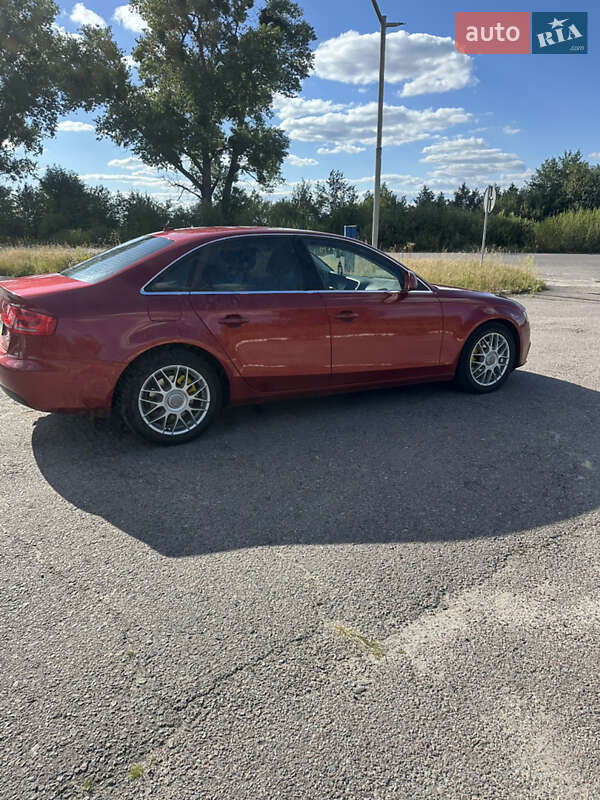 Седан Audi A4 2008 в Жовкві