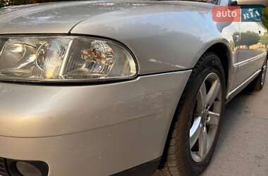 Седан Audi A4 1999 в 