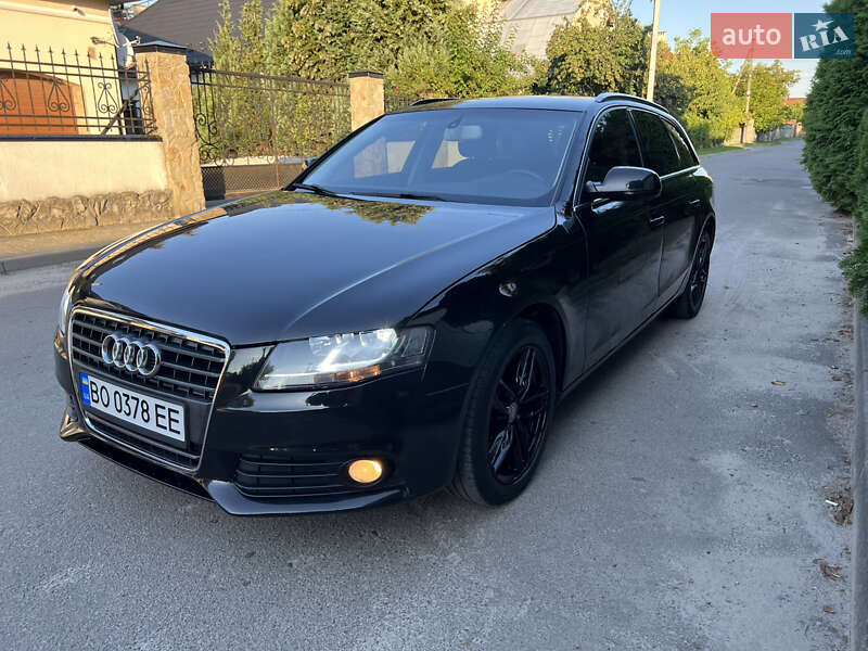 Универсал Audi A4 2011 в Львове
