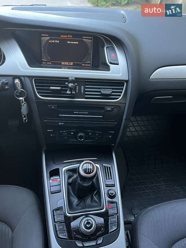 Универсал Audi A4 2011 в Львове