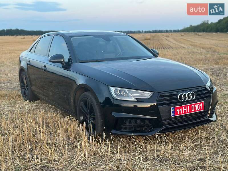 Седан Audi A4 2019 в 