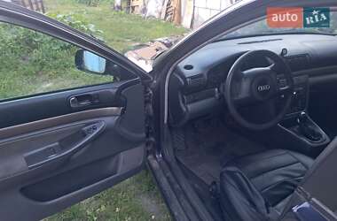 Седан Audi A4 1997 в 